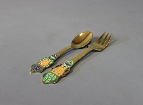 A. Michelsen christmas coffeespoon and cakefork, The Queen of Saba - 1982 by 
Kamma Svensson.
5000m2 showroom.
