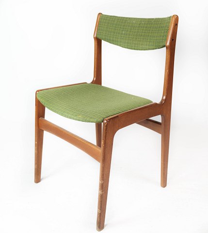 Ensemble de quatre chaises de salle à manger en teck avec revêtement vert, conçues par Erik Buck dans les années 1960. Produites chez O.D. Møbler.