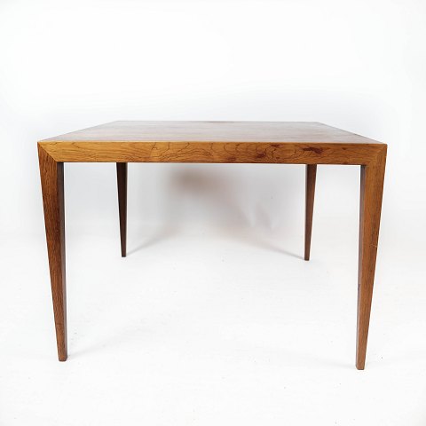 Coffee table in rosewood designed by Severin Hansen for Haslev Furniture in the 
1960s.
