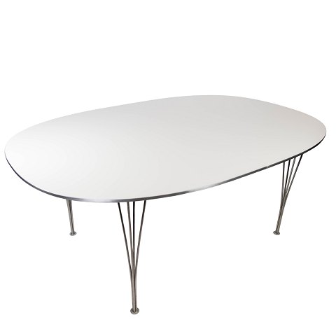 Super Ellipse spisebord med hvid laminat designet af Piet Hein og Arne Jacobsen, 
samt fremstillet af Fritz Hansen i 1998.
