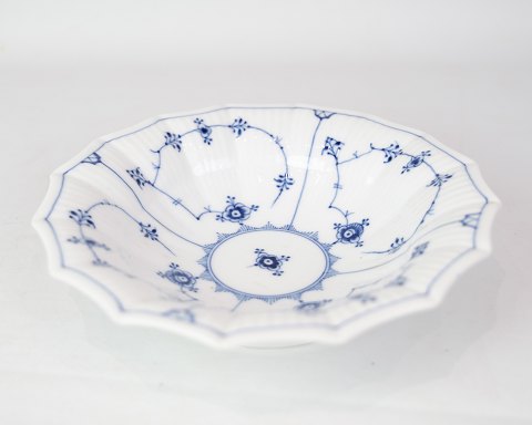 Skål - Nr.1/142 - Porcelæn - Musselmalet Riflet - Royal Copenhagen
Flot stand
