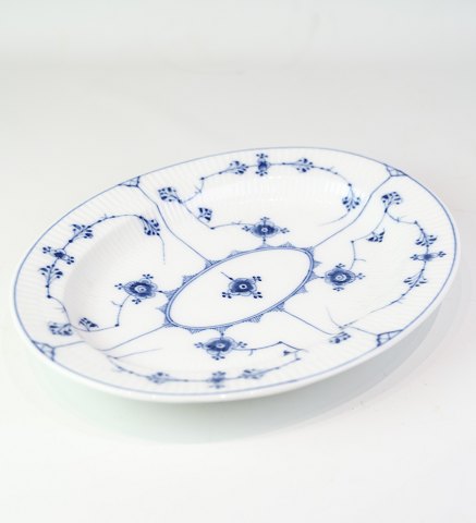 Oval dish - Patterned Fluted - Arnold Krog - Blue Fluted - Royal Copenhagen - 
No. 97
Great condition
