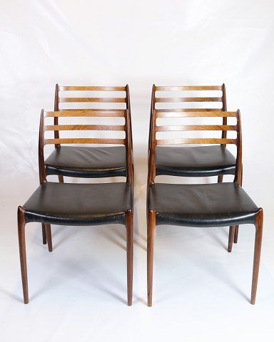 Sæt Af 4 Spisestuestole - Model 78 - Palisander & Sort Læder - N.O Møller - J.L 
Møllers Møbelfabrik - 1950erne
