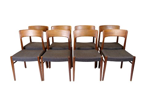 Sæt Af Otte Spisebordsstole - Model 26 - Teaktræ - Henry Kjærnulf - K/S Korup 
Stolefabrik - 1960erne

