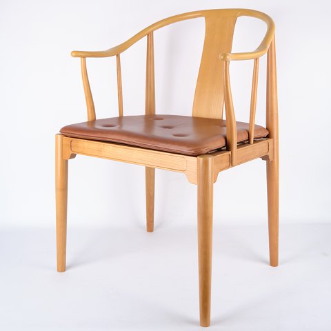 Kinastol - Model FH 4283 - Kirsebær & Cognac Læderhynde - Hans J. Wegner - Fritz 
Hansen
