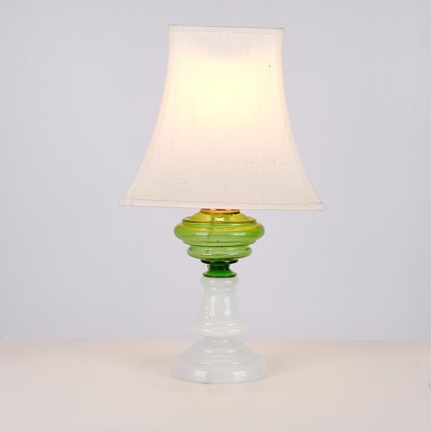 Lampe de Table en Verre Opalin Vert et Blanc avec Détails en Laiton des Années 1880