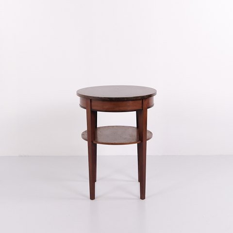 Table d’appoint ronde en acajou avec tablette inférieure, travail d’ébénisterie danoise des années 1920