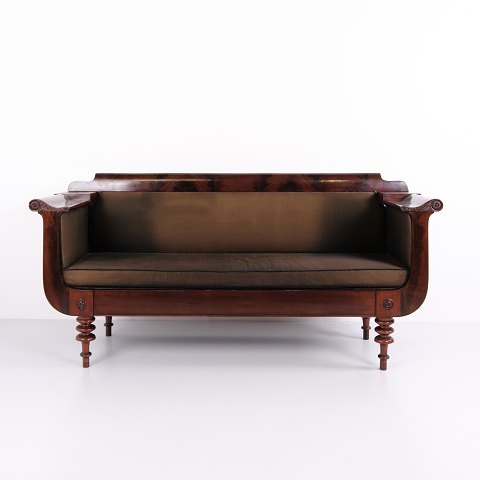 Canapé Empire Ancien en Acajou avec Pieds Tournés et Tissu Brun des Années 1830