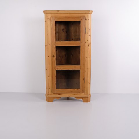 Armoire d’Angle Ancienne en Pin avec Porte Vitrée, Années 1890