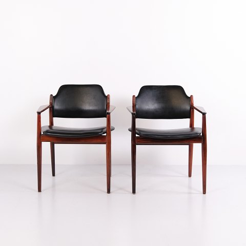 Paire de Fauteuils Modèle 62A en Palissandre et Cuir Noir par Arne Vodder pour Sibast Furniture, Années 1960