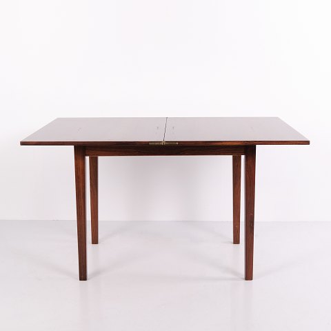 Table de Jeu Ejner Larsen en Palissandre avec Plateau Rabattable et Pivotant des Années 1950