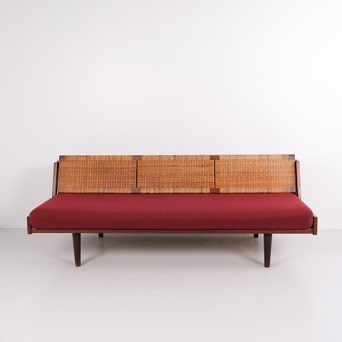 Daybed GE-258 de Hans J. Wegner en Teck et Cannage pour Getama Années 1950