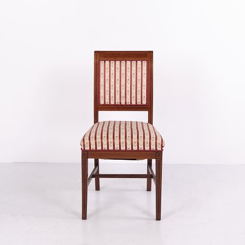 Chaise Ancienne Néoclassique en Acajou avec Marqueterie et Tissu Rayé vers 1900–1910