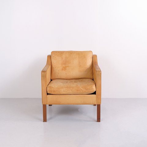 Fauteuil Børge Mogensen Modèle 2207 en Cuir Cognac Patiné Fredericia Stolefabrik