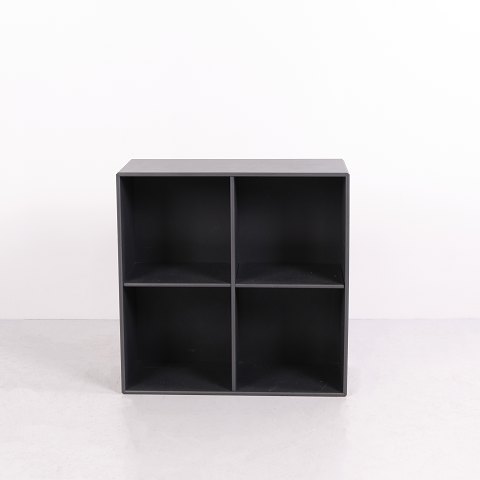 Étagère Montana Modèle 1112 Noire par Peter J. Lassen 70 x 70 cm