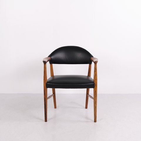 Fauteuil Kurt Olsen Modèle 223 en Palissandre et Cuir Noir Slagelse Møbelværk Années 1950