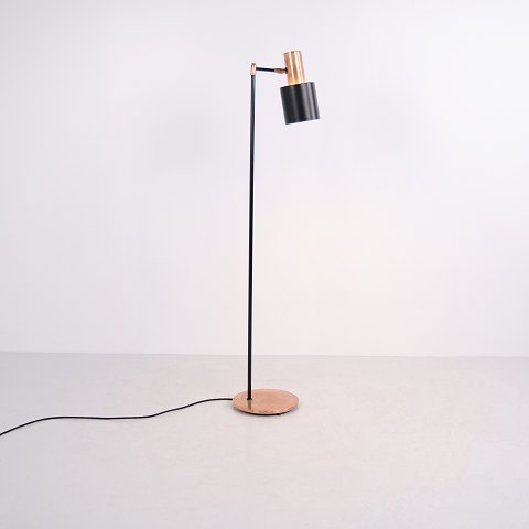 Lampadaire Studio de Jo Hammerborg en Métal Noir et Cuivre Fog & Mørup Années 1960