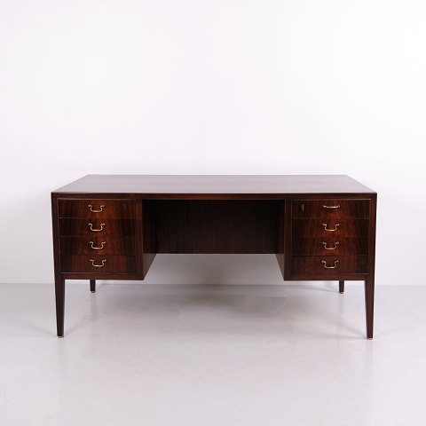 Bureau Autoportant Jacob Kjær en Palissandre avec Huit Tiroirs Christensen & Larsen vers 1950