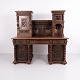 Bureau Monumental Néo-Renaissance avec Superstructure Sculptée vers 1880–1900