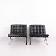 Paire de Fauteuils Barcelona Ludwig Mies van der Rohe en Cuir Noir KnollStudio